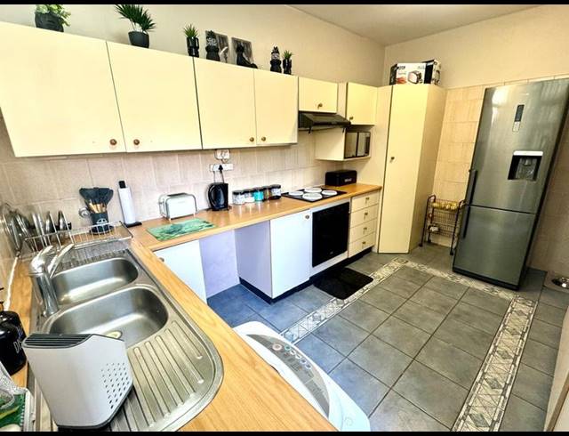 3 BEDROOM TOWNHOUSE FOR SALE IN WEMBLEY